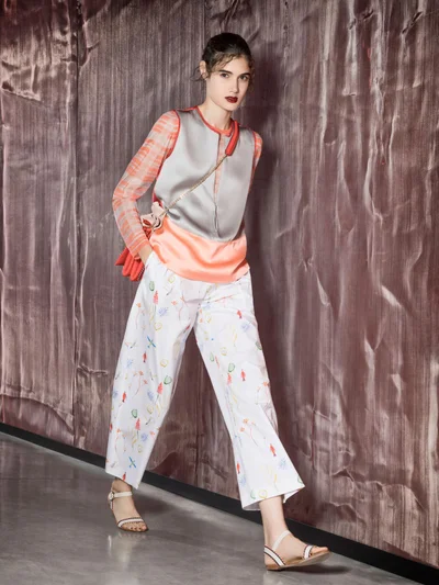 Look 16